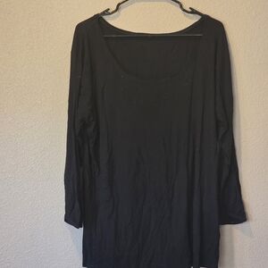 Women's Black Long Sleeve Top